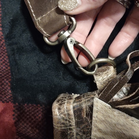 Turkey Creek Designs. Hand Made in Texas. Leather/fur/ fringe bag. - Picture 11 of 15